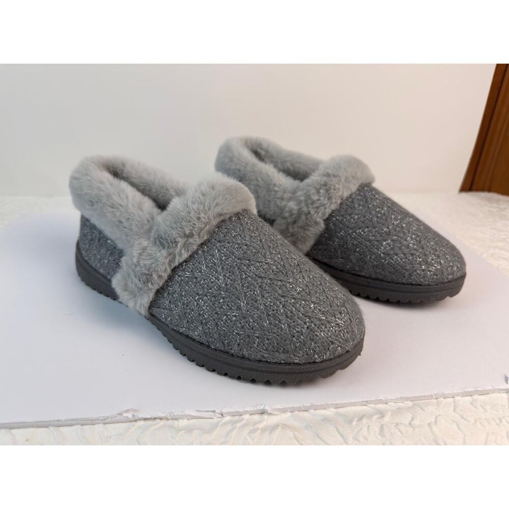 Skechers Memory Foam Gray Faux Fur Slippers Women’s Cozy House Shoes - Picture 5 of 7
